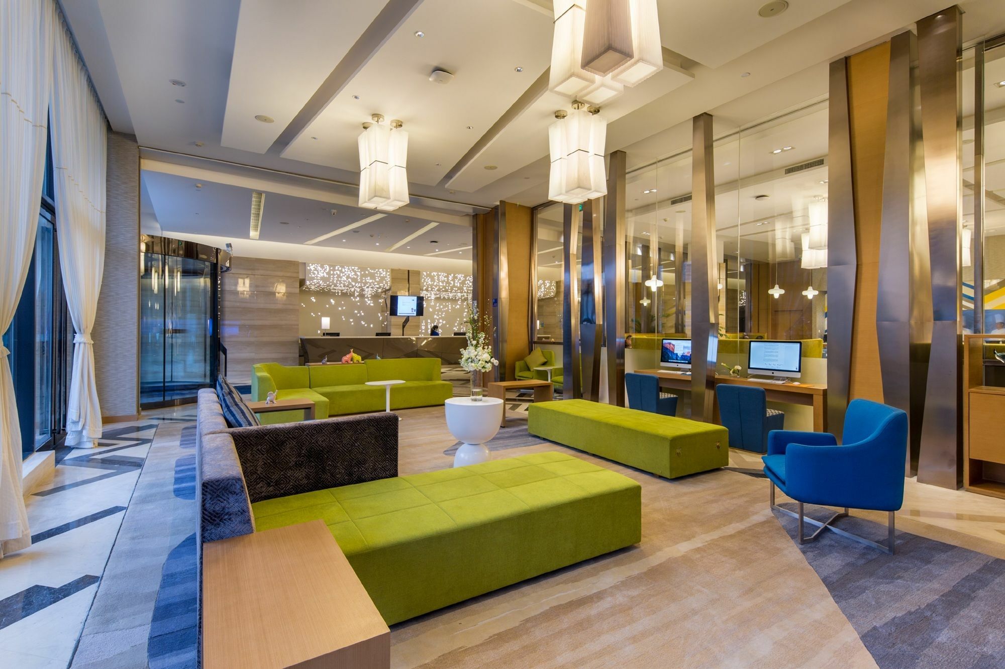 Holiday Inn Express Chengdu Huanhuaxi By Ihg-Near Jinsha Site Musem,Near Wuhou Temple Museum,Welcome Drinks,Free Gym,Free Self-Service Laundry צ'נגדו מראה חיצוני תמונה